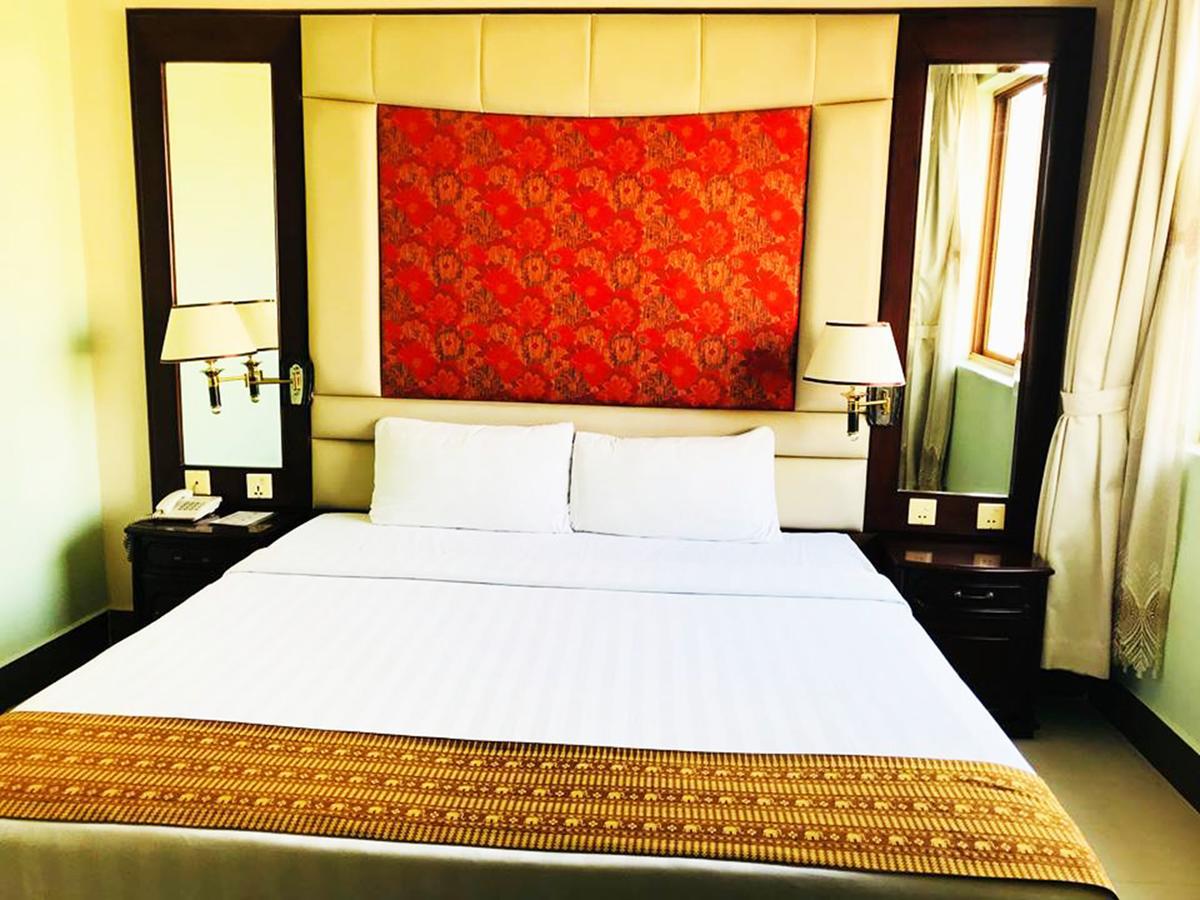 Hotel Luxury World Phnom Penh Zewnętrze zdjęcie
