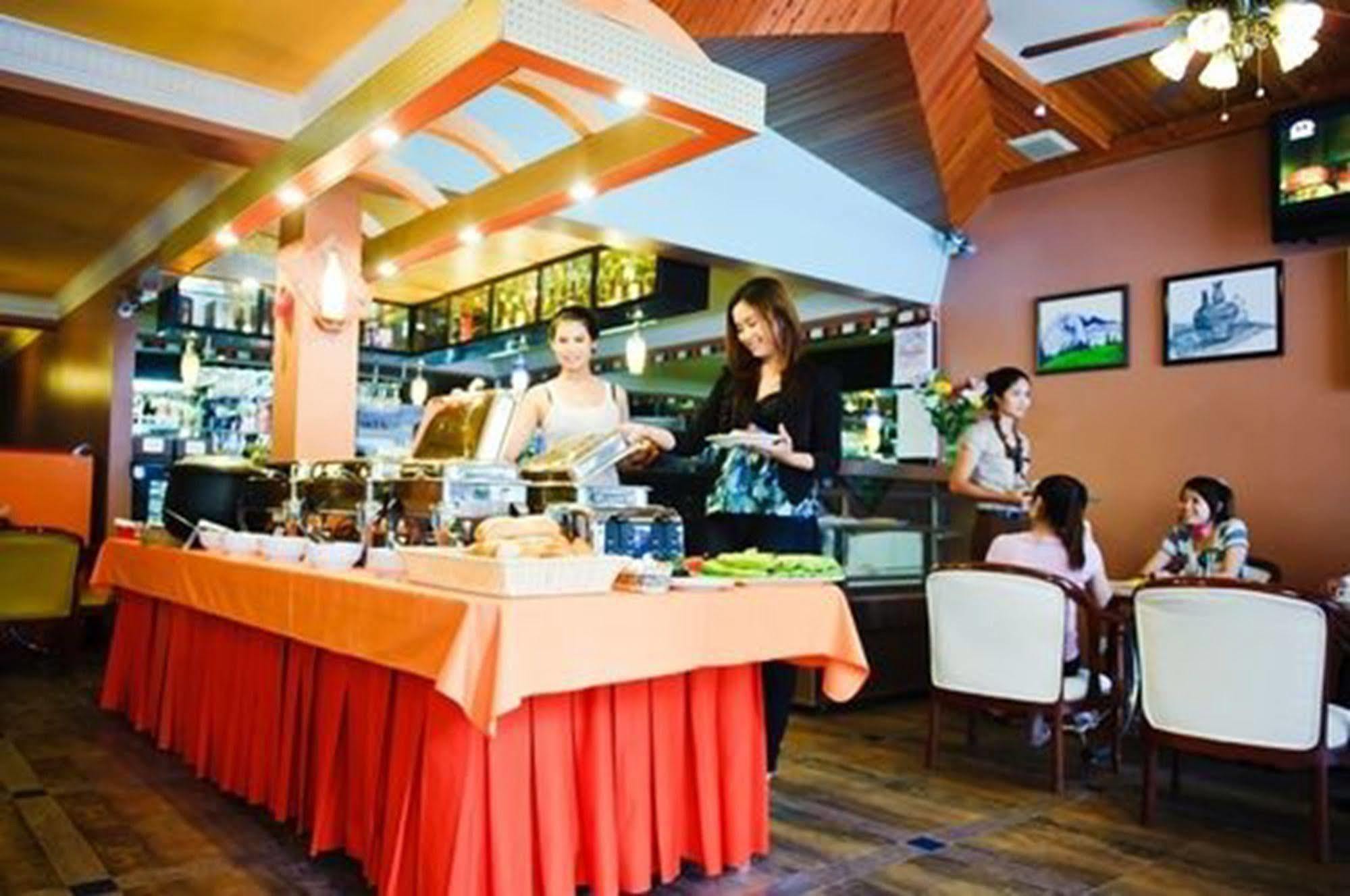 Hotel Luxury World Phnom Penh Zewnętrze zdjęcie