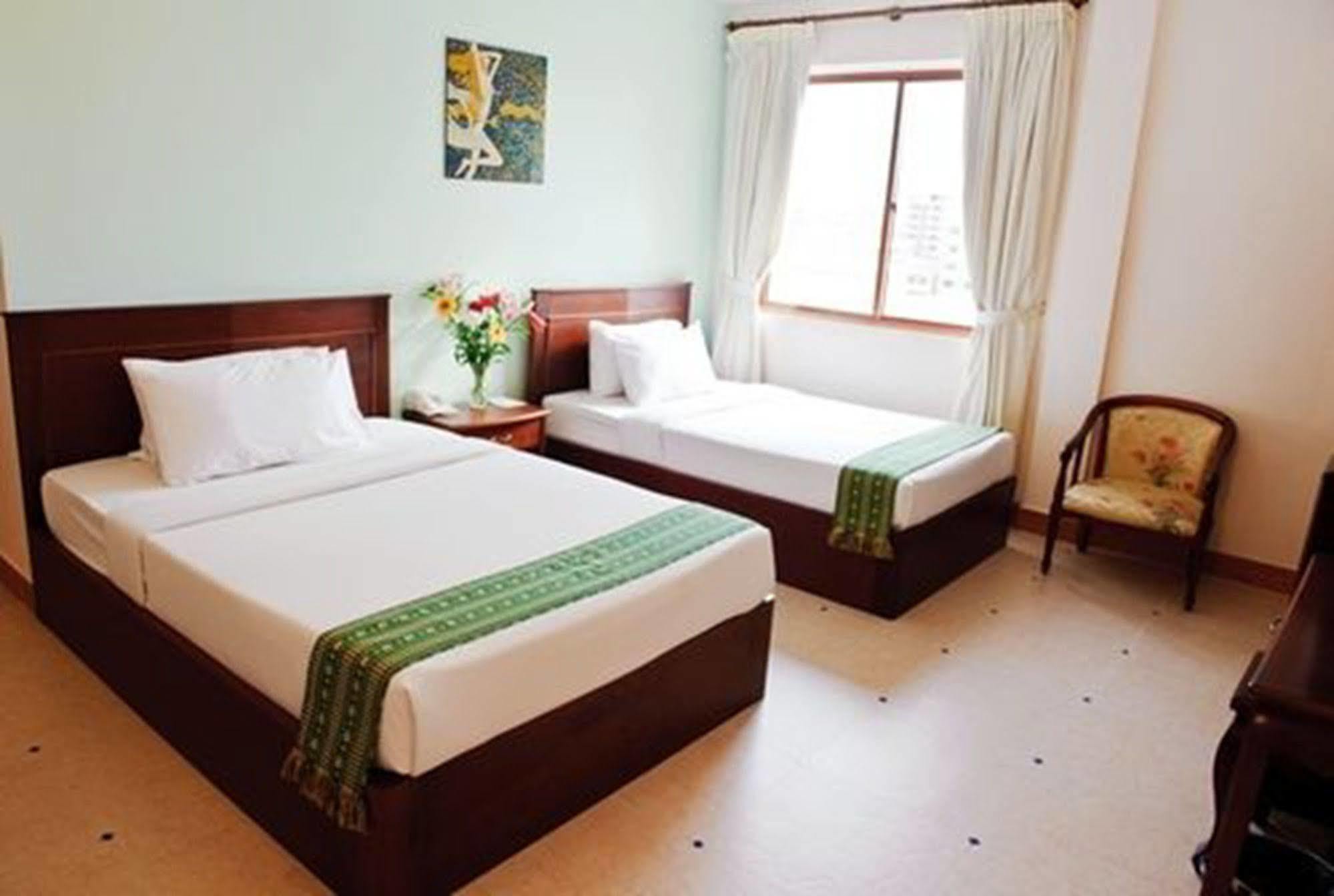 Hotel Luxury World Phnom Penh Zewnętrze zdjęcie